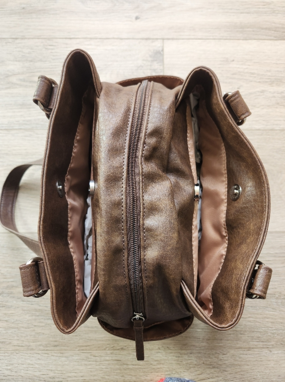 MultiSac Brown Nia Large Shopper Shoulder Purse Bag Faux Leather Nwt - Picture 6 of 15